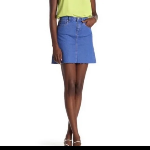 BLANKNYC High wasted,never worn mini skirt. Intense sky blue. 100% soft cotton. - Picture 5 of 10